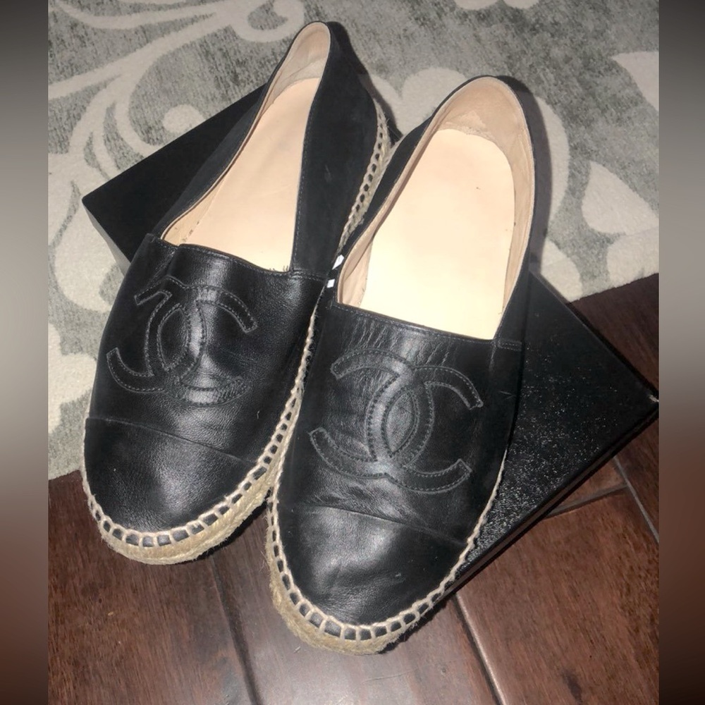 AUTHENTIC Chanel Espadrilles black leather